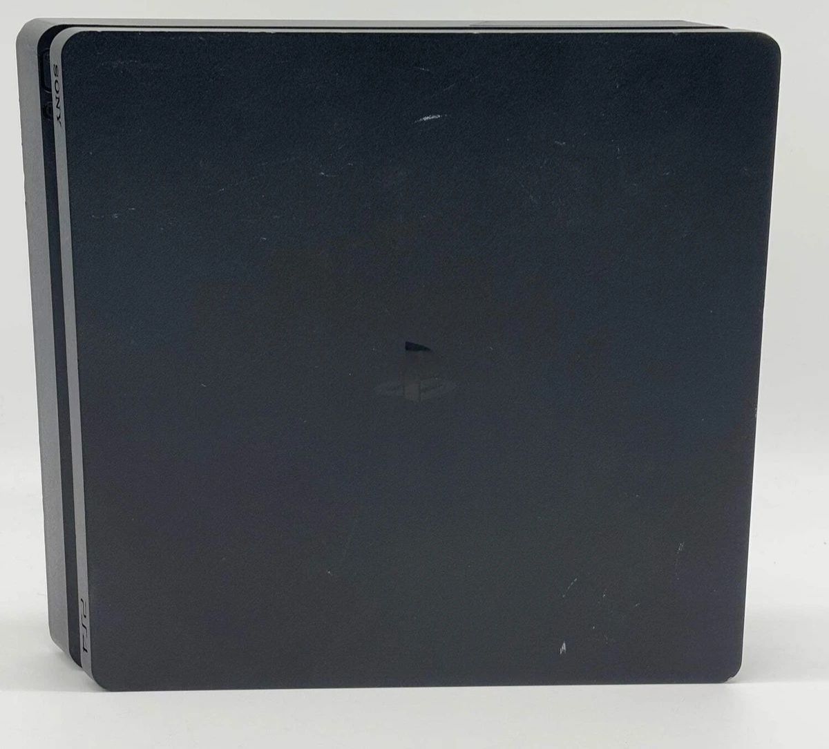 Playstation 4 Slim_3