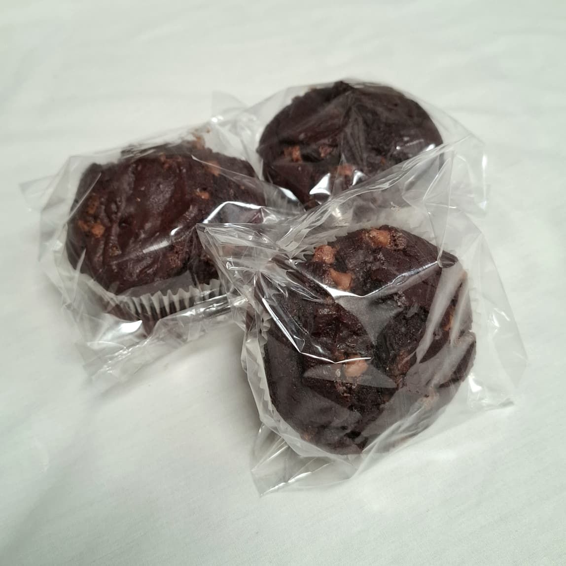 GIANT CHOC CHIP MUFFIN _0