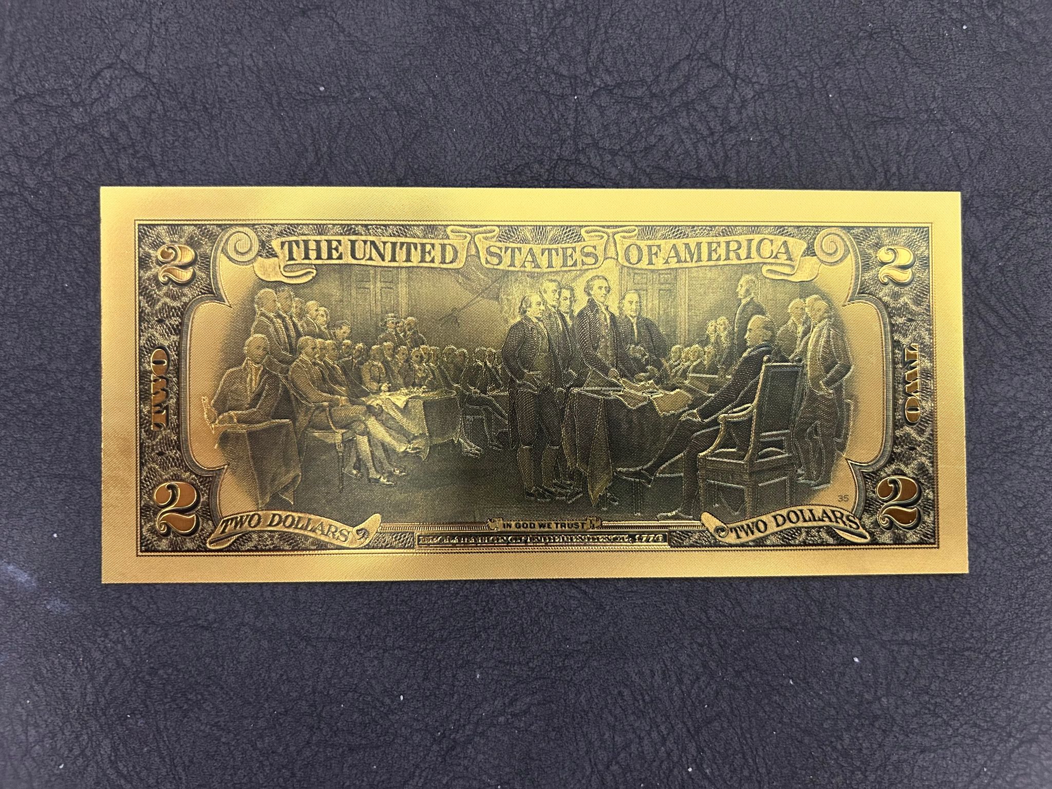 President Donald Trump Never Surrender 2 Dollars – 24K Gold Plated Collectible Note_1