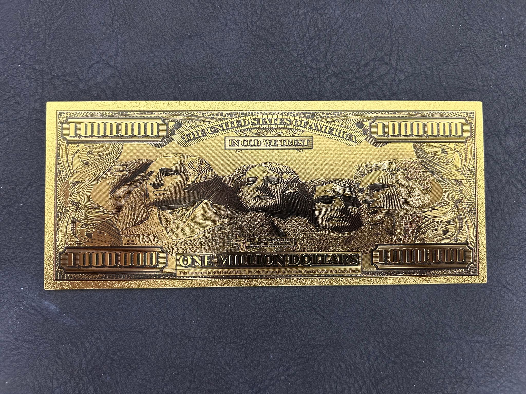 One Million Dollars Mount Rushmore – 24K Gold Plated Collectible Note_1