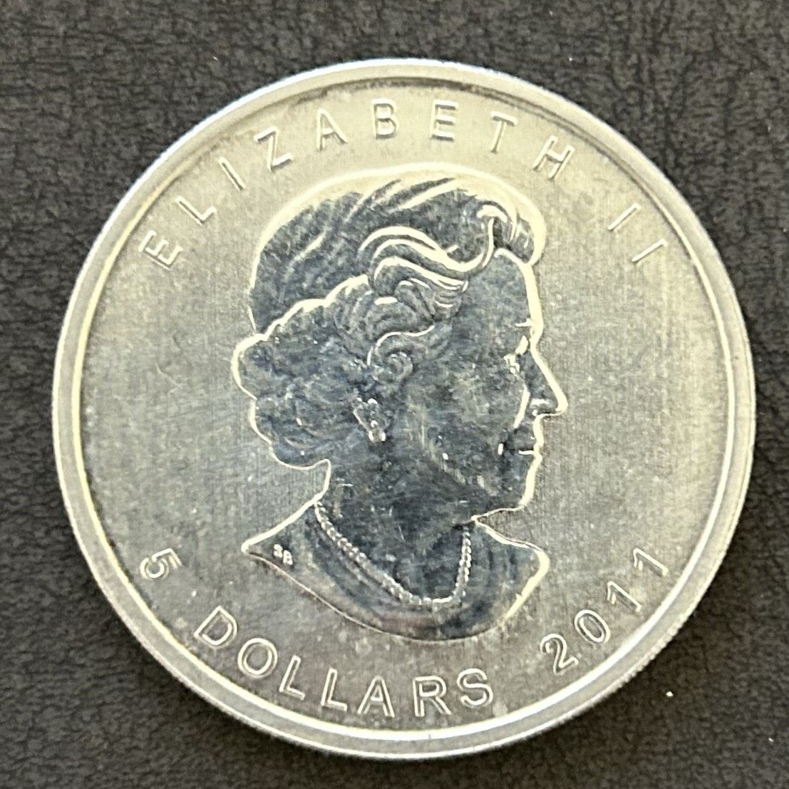 Grizzly Bear 2011 – 1oz .9999 Silver Coin | Canada Wildlife Series_1