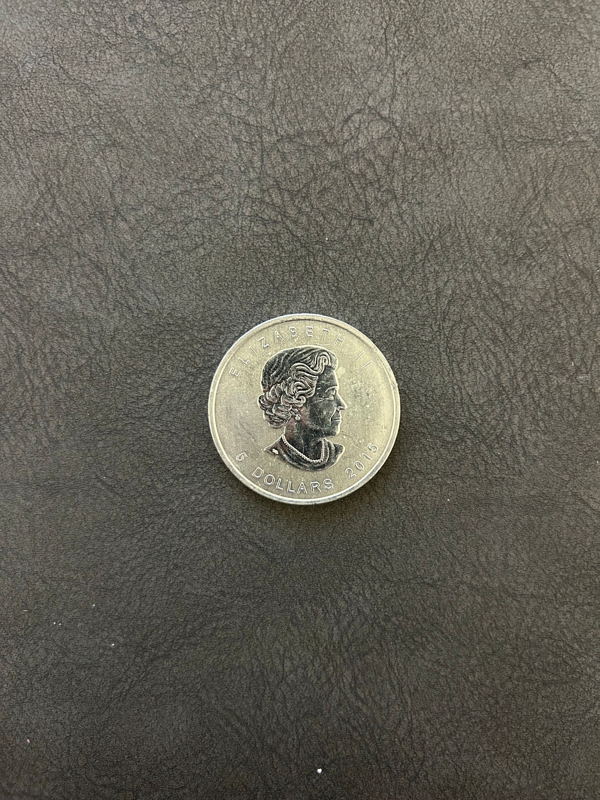 Red-Tailed Hawk 2015 – 1oz .9999 Silver Coin | Canada Birds of Prey_3