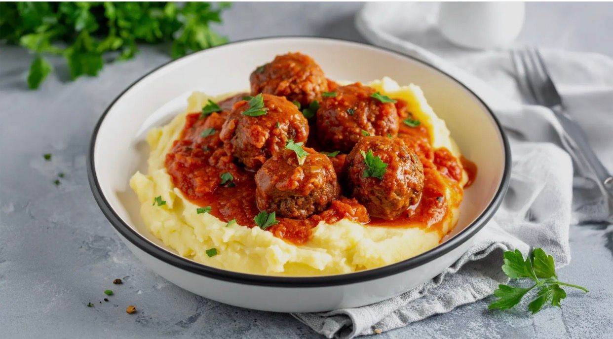 Italian Style Meatballs with Mash_0