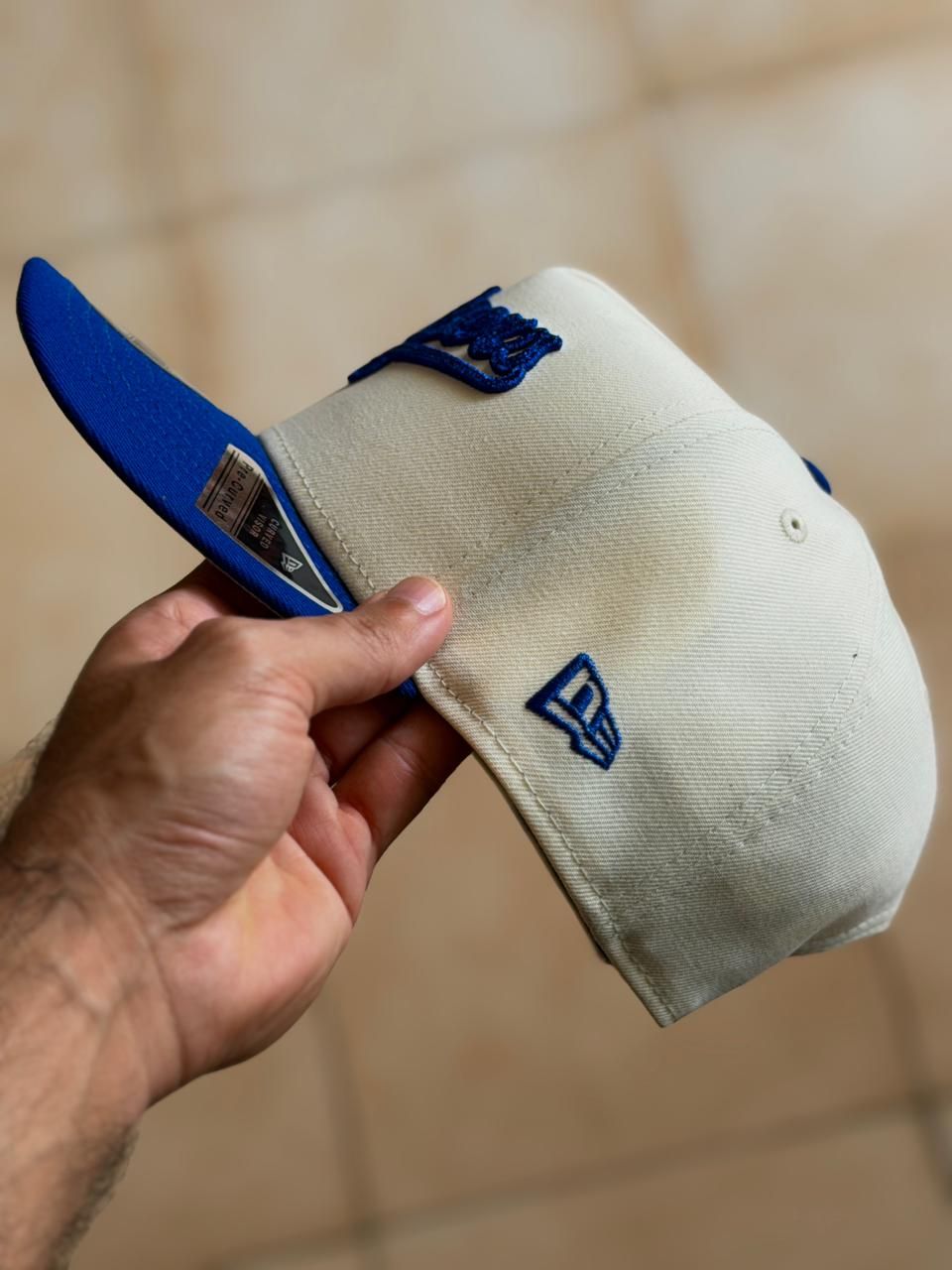 New Era 9Fifty A-Frame - La Dodgers Back to Back World Series White Classic Edition_5