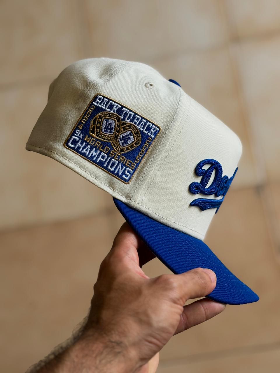 New Era 9Fifty A-Frame - La Dodgers Back to Back World Series White Classic Edition_3