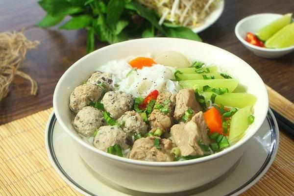 A3 Phở Sườn Mọc 排骨丸子河粉 _0
