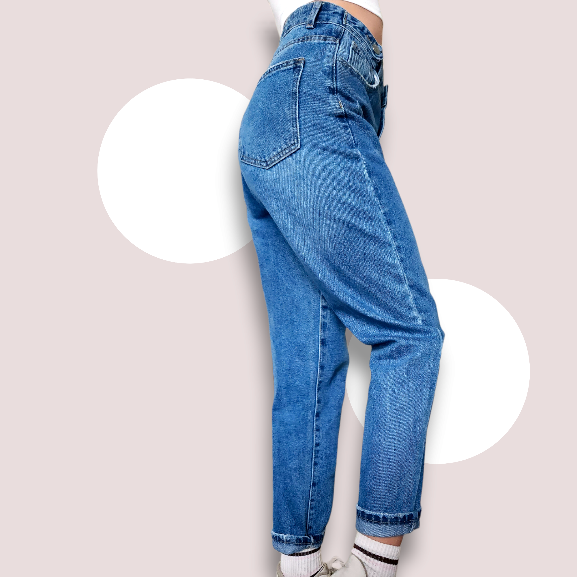 HIGHWAISTED MEDIUM WASH MOM JEAN_1