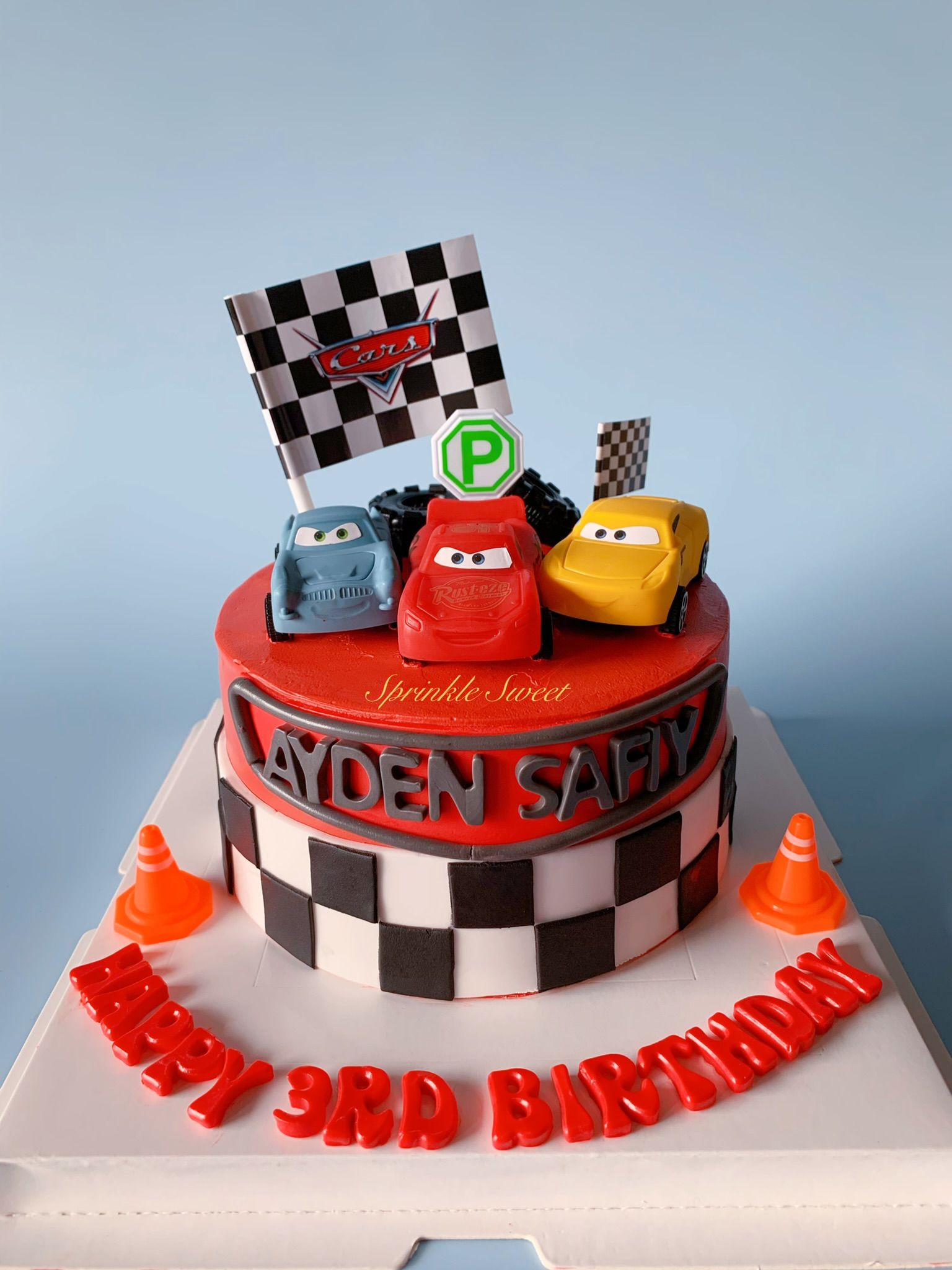 Lightning McQueen buttercream cake _2