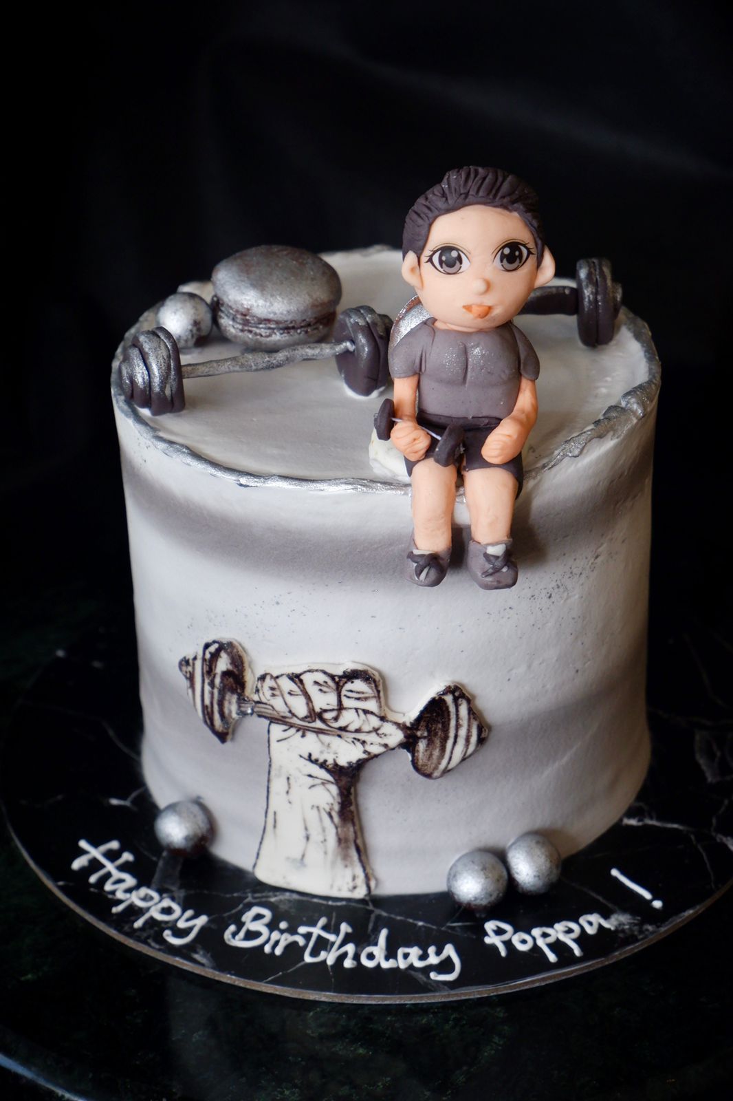 3D FONDANT FIGURINE CAKE_2