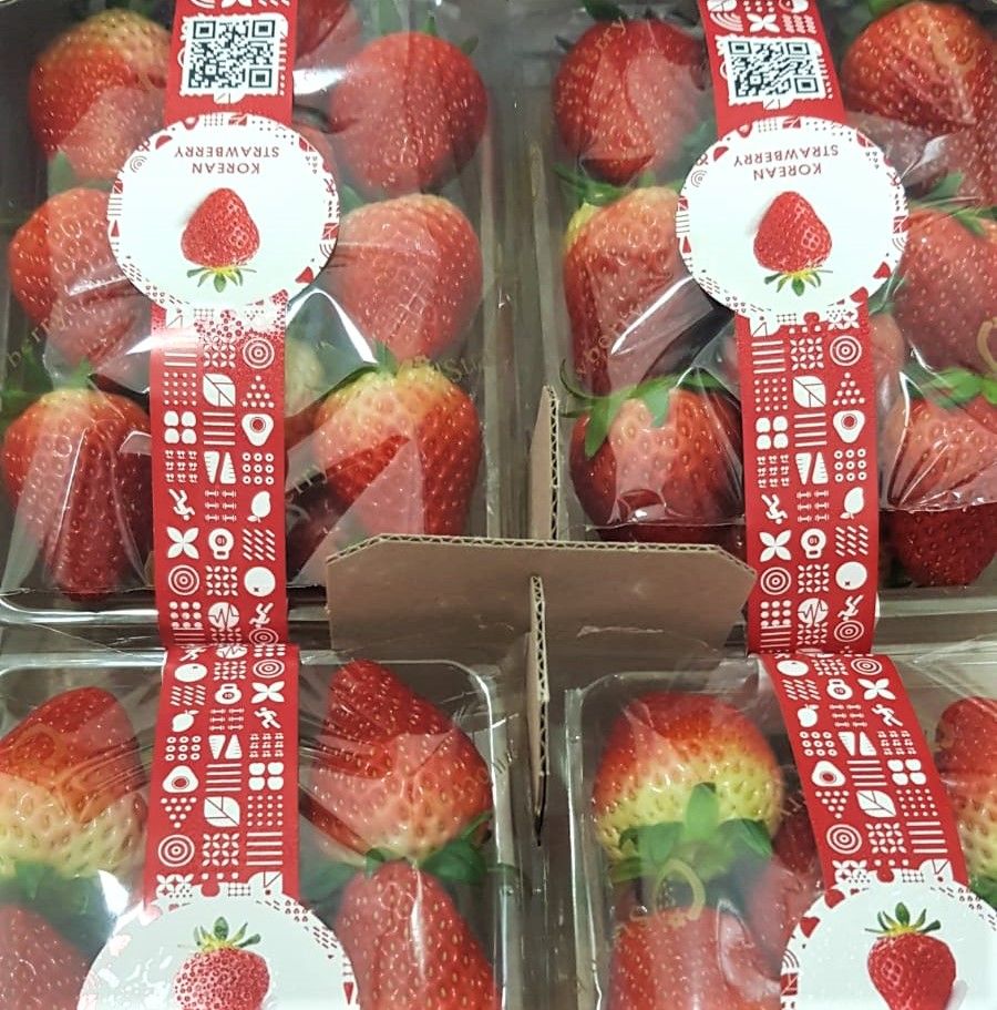 KOREA Maehyang Strawberries (~330g)_2