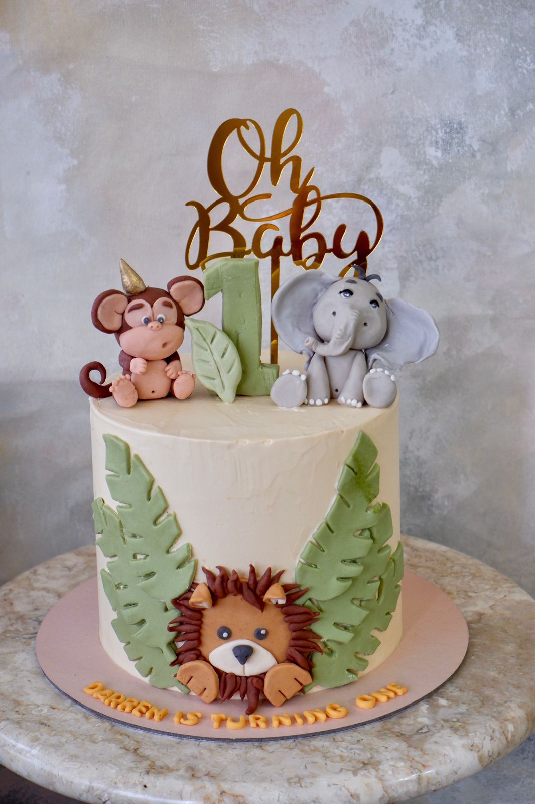 3D FONDANT FIGURINE CAKE_0