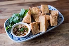👍 *Triangle (Fried) Tau Kwa*炸豆干酿鱼肉_0