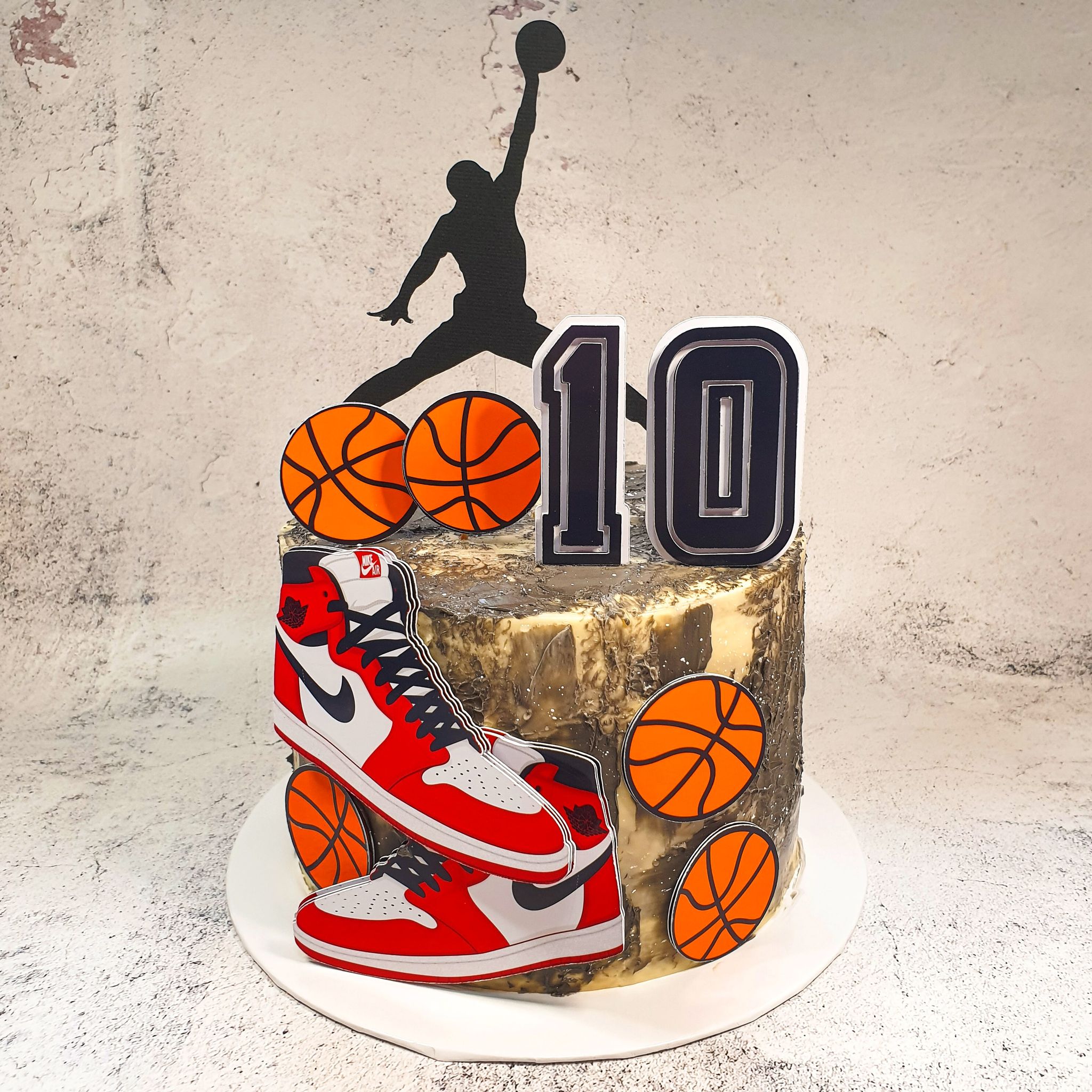 Bespoke Cakes (1 Tier)_2
