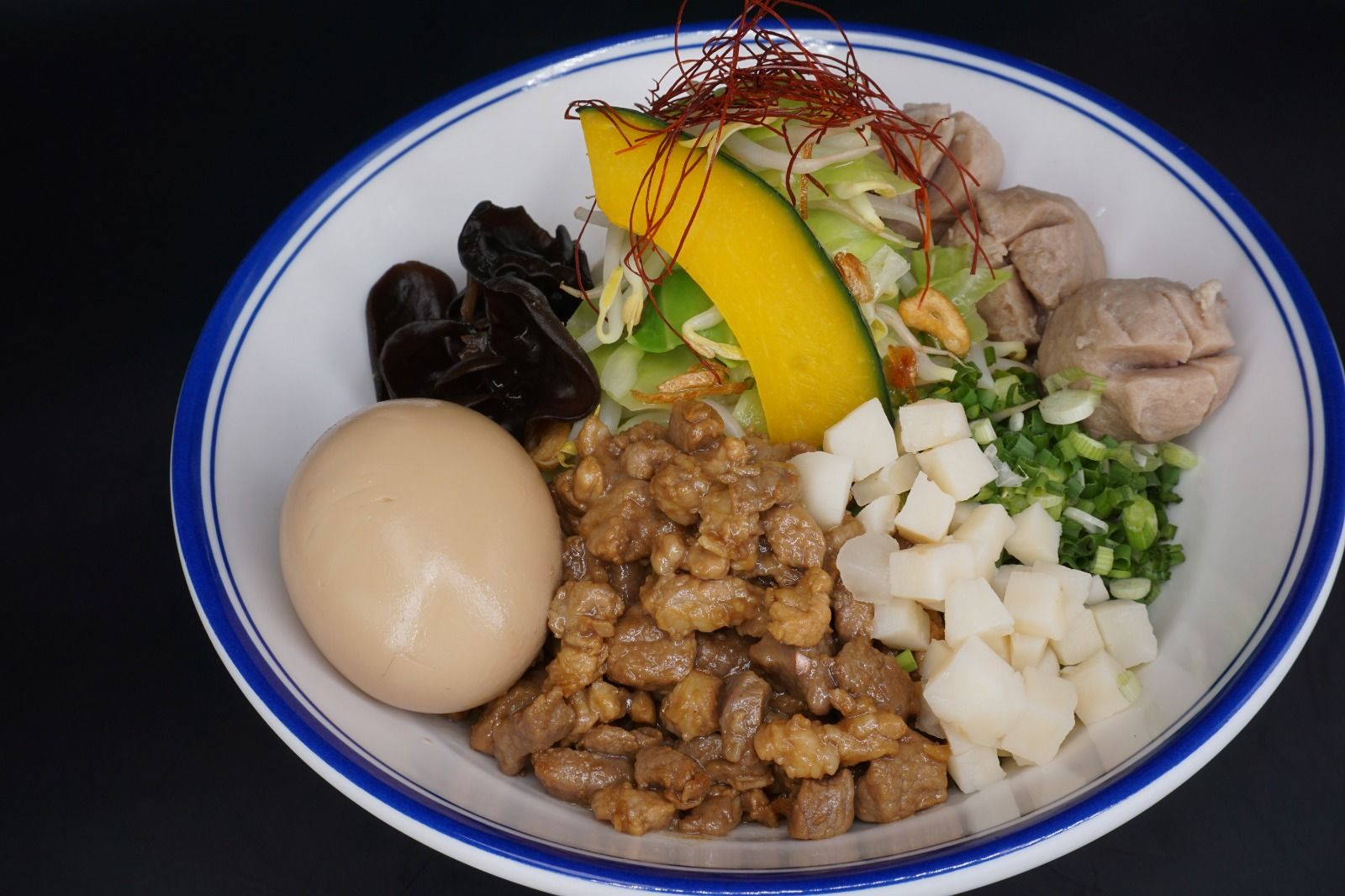 6. Soy pork noodle (special)_0
