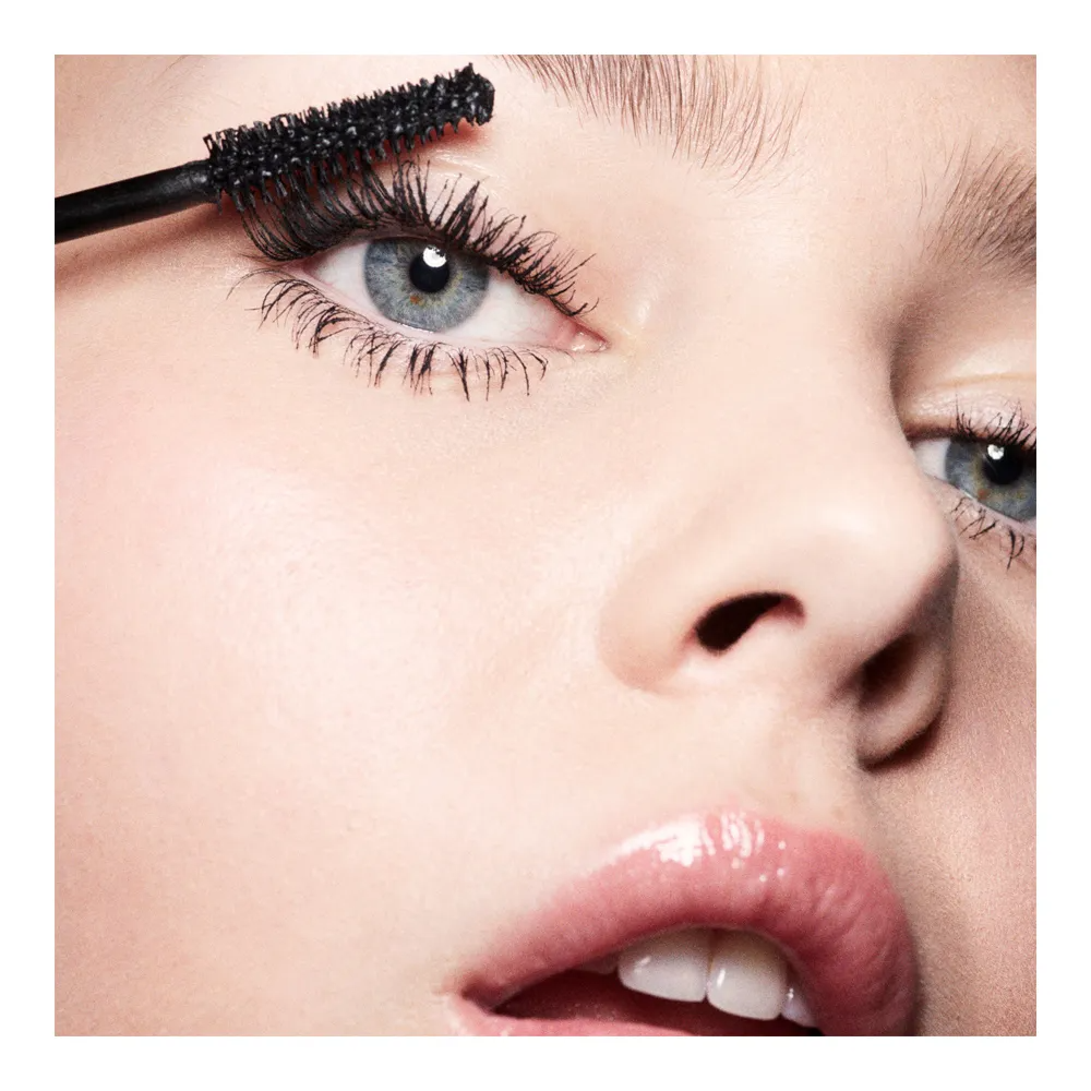 Fenty Beauty Hella Thicc Volumizing Mascara 10ml_1