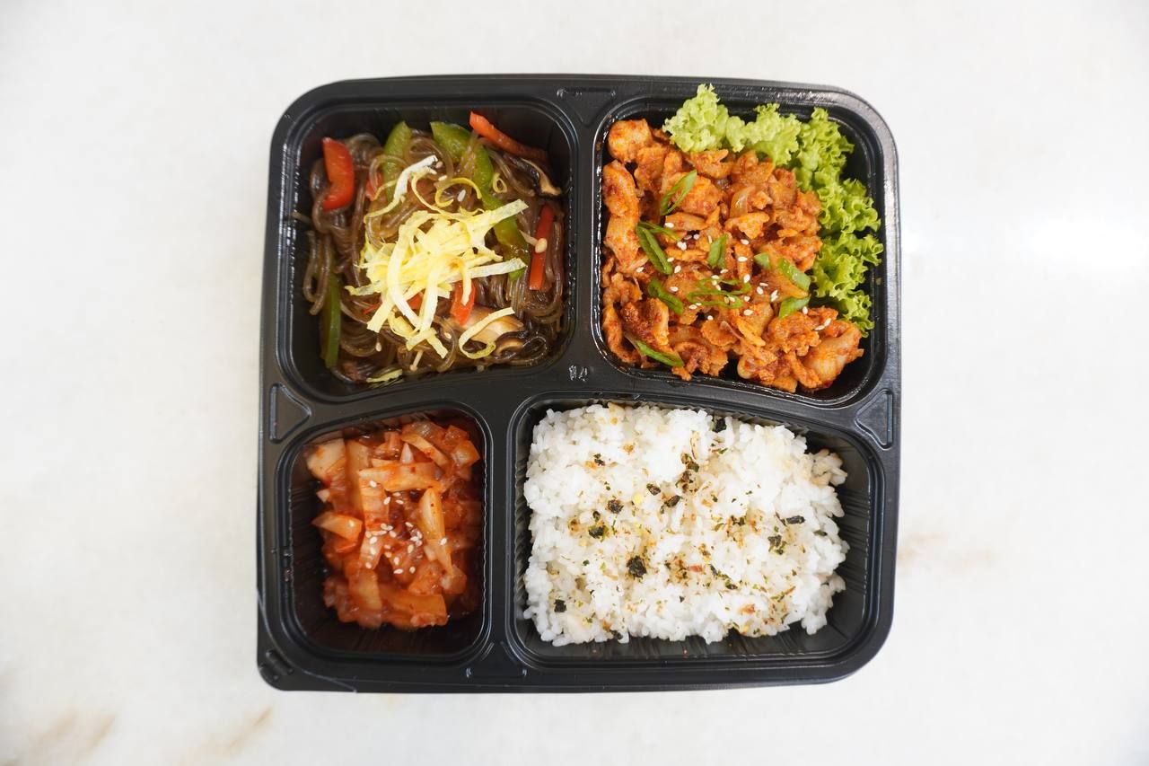 Y6. Spicy Kimchi Chicken Dosirak Set 泡菜鸡肉便当_0