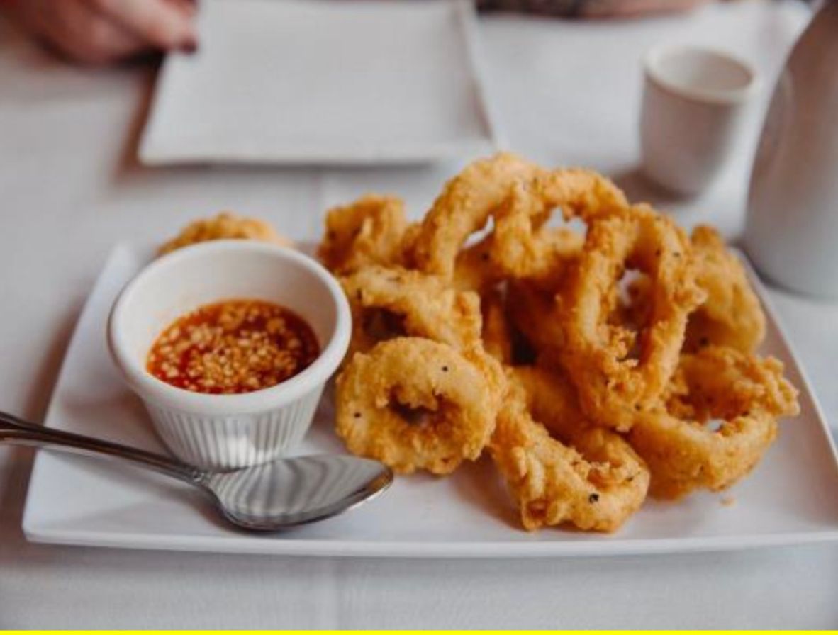 Deep fried calamari with thai chilli sauce _0