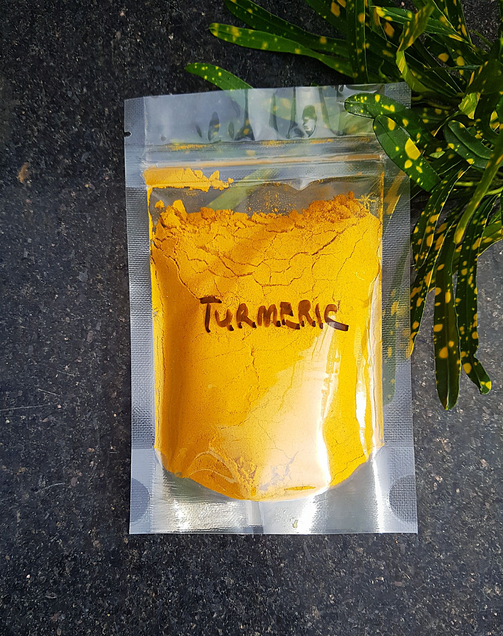 Turmeric powder_0
