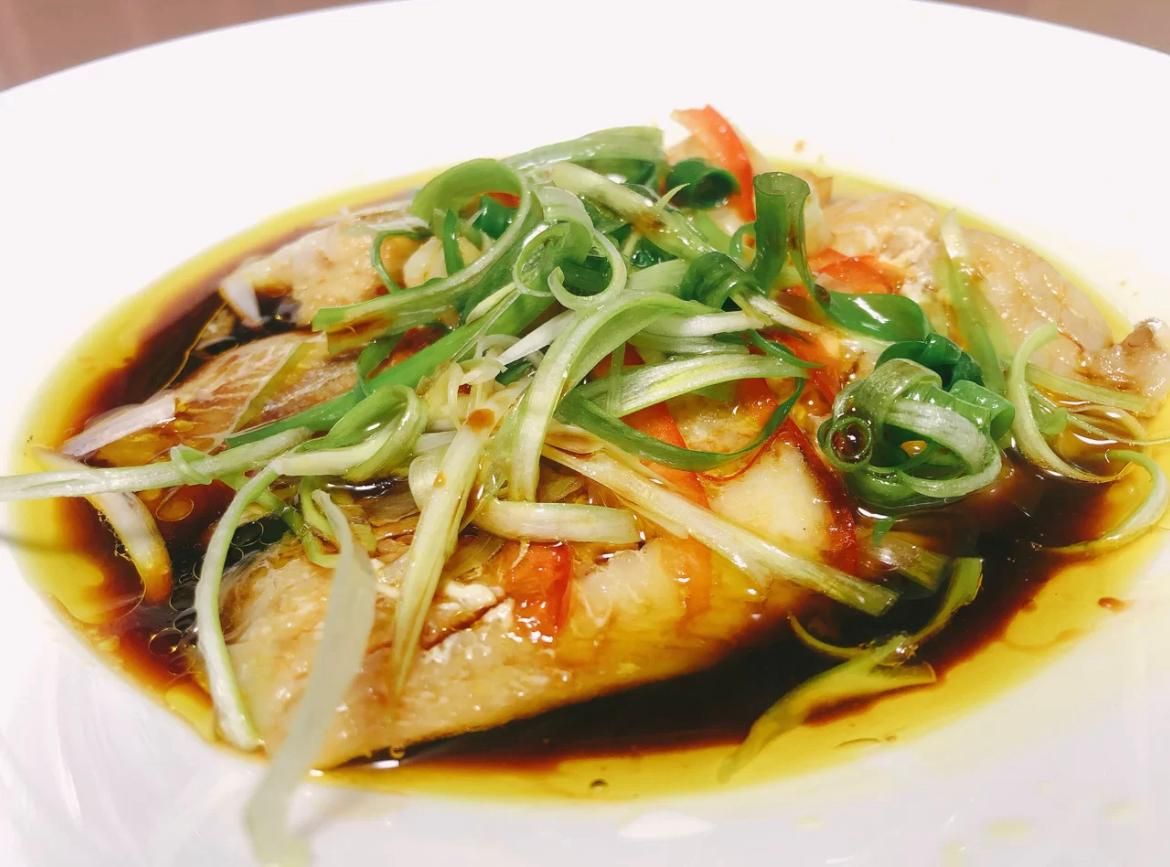 Steam Cod Fish w Black Garlic & Vegetable 黑白配蒜茸蒸鳕鱼_0