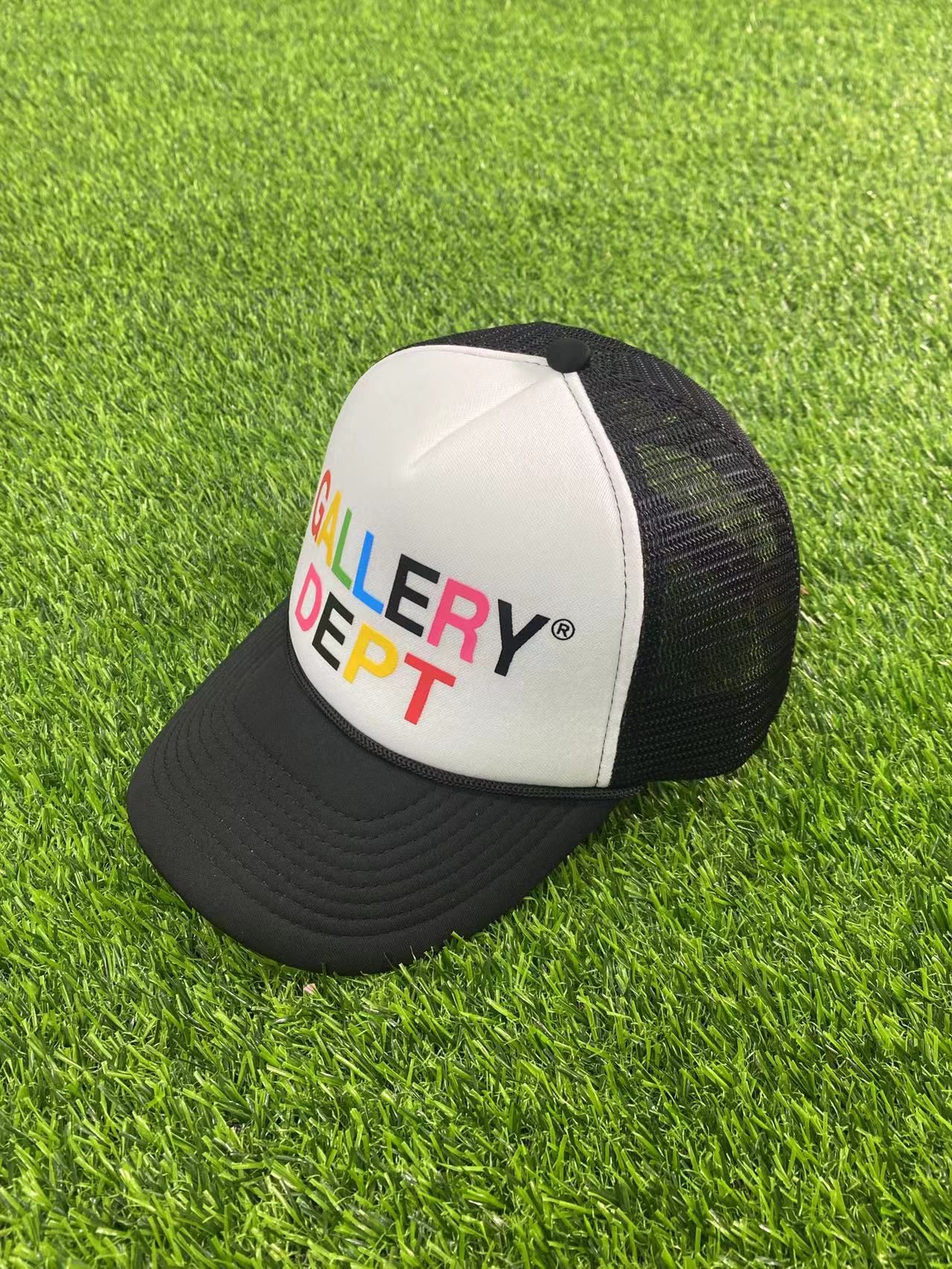 GD CURVE PEAK RAINBOW BLACK & WHITE_2
