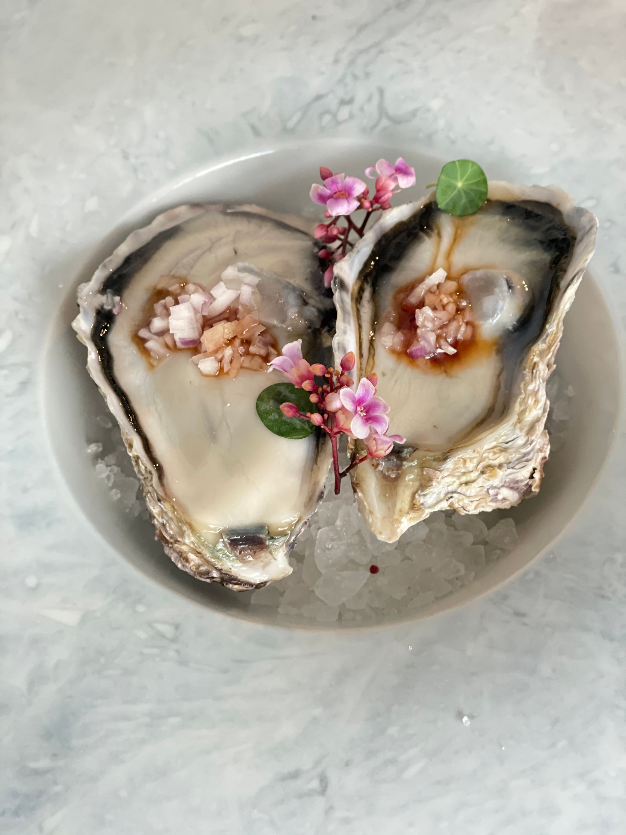 Japanese Raw Oyster 2pcs _0