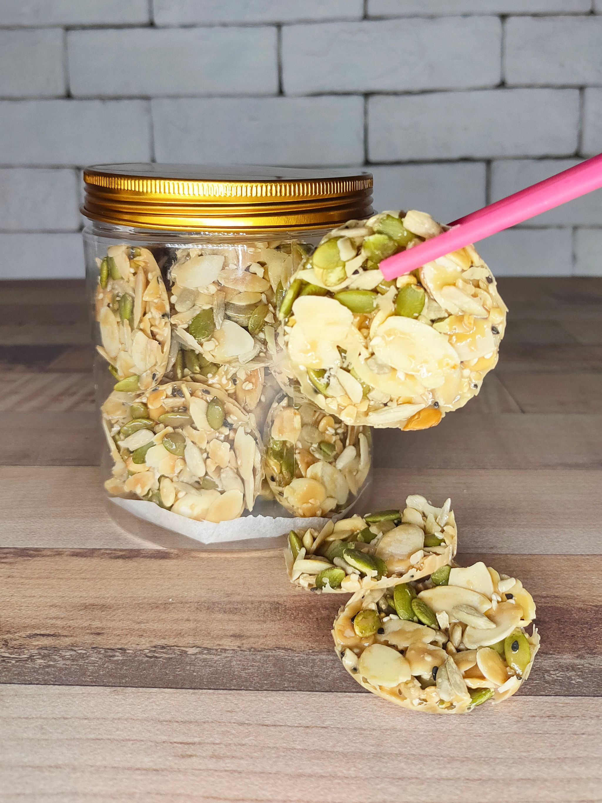 Almond, Sunflower Seed & Sesame Seeds Brittle / Crisps / Florentine_0