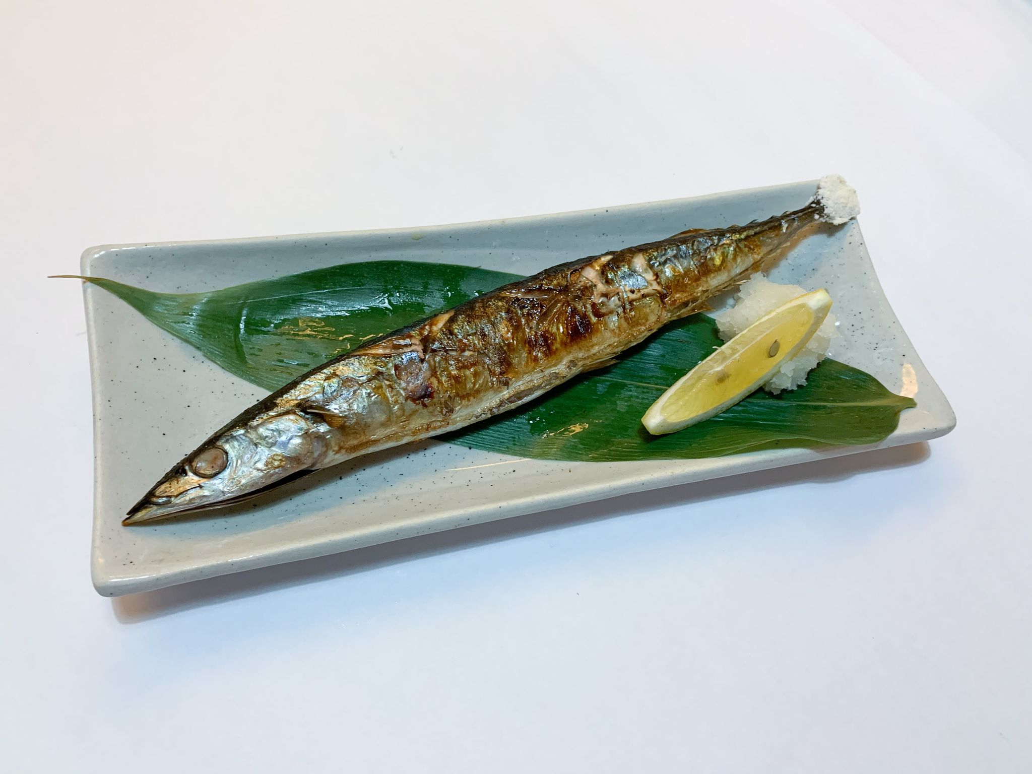 E011. Sanma Shioyaki　秋刀魚塩焼き_0