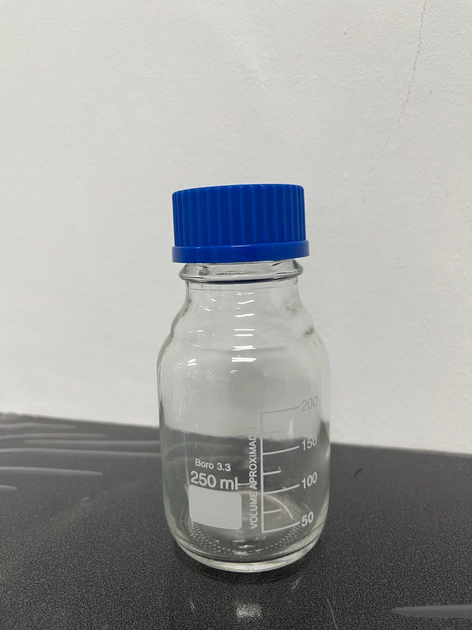 REAGENT BOTTLE, WITH PLASTIC BLUE SCREW CAP (1 PCS/PACK)_2