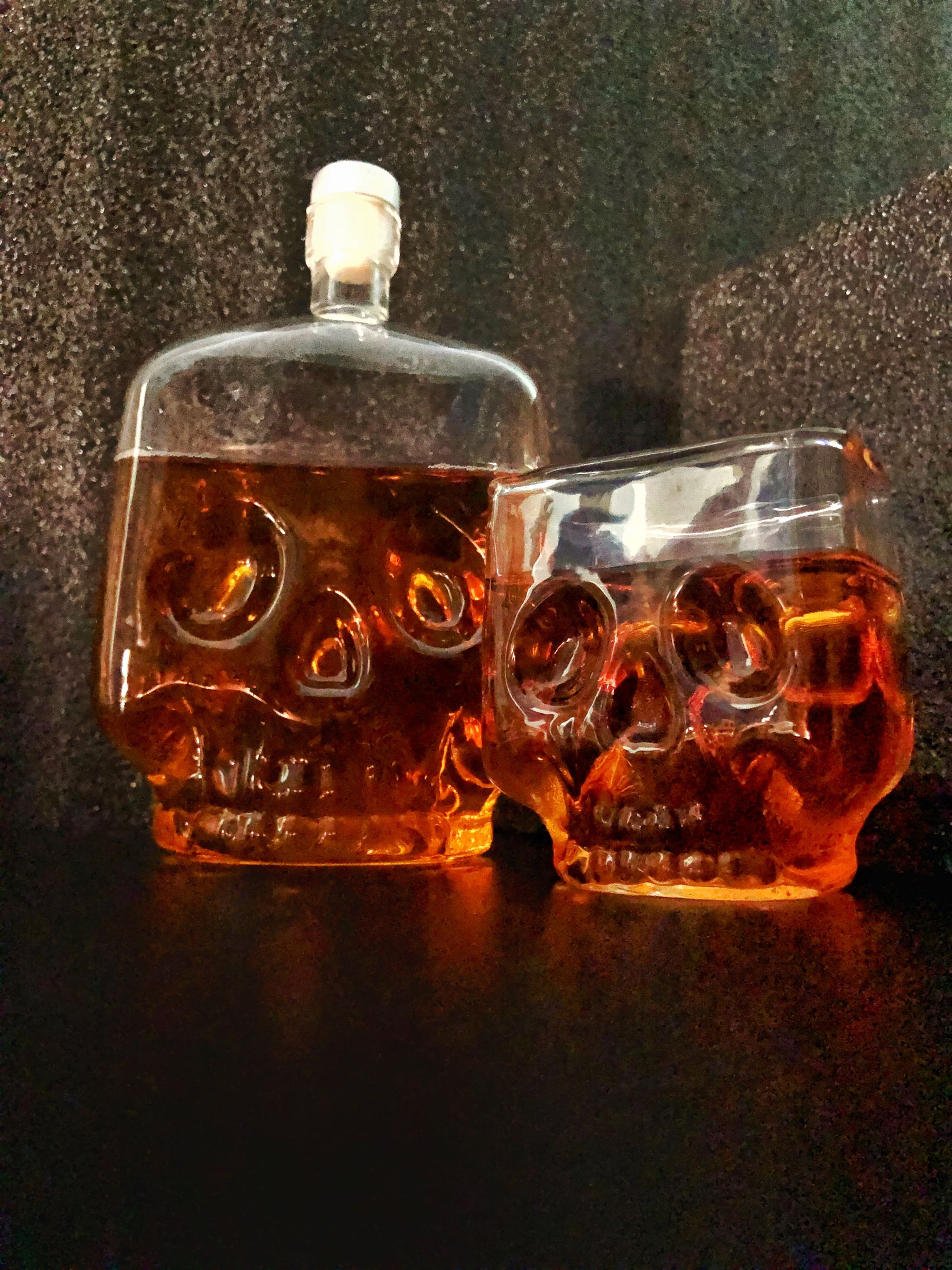 Unique Skeleton/Skull Decanter Gift Set _2