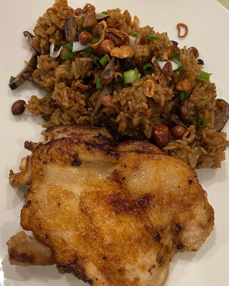 Glutinous rice with chicken chop_0