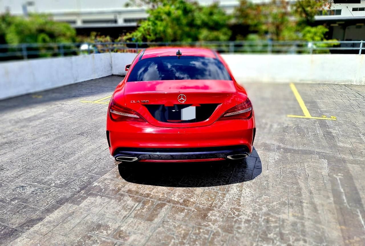 MERCEDES CLA180_1
