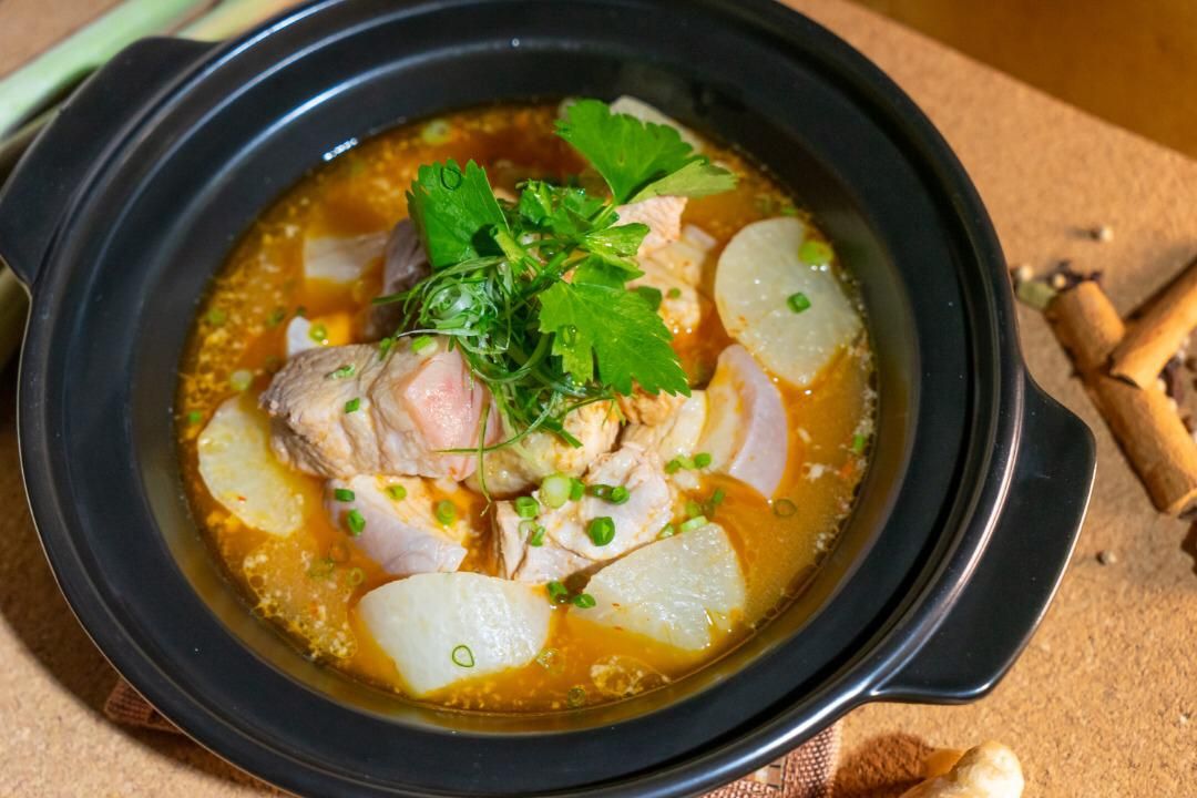 家鄉味泰式酸辣白萝卜五花肉 700g_0