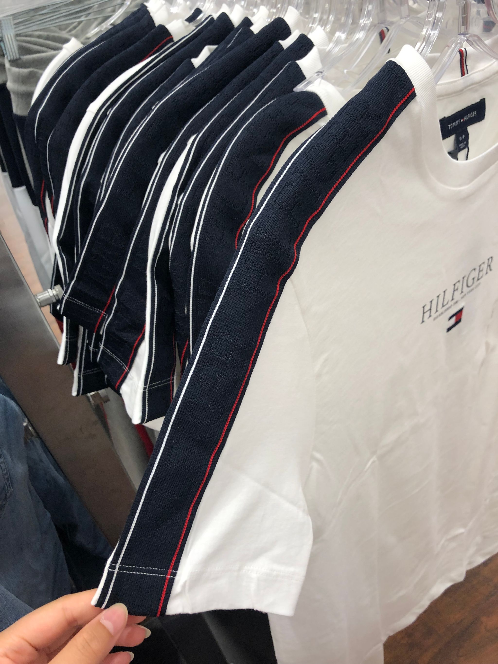 TH T-Shirt w/ Sleeve Logo_1