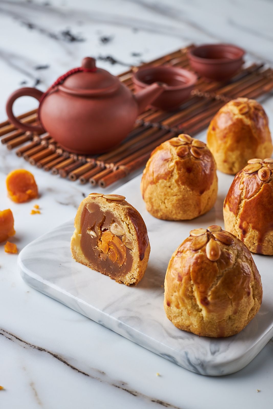 Traditional Mini Walnut Mooncake with Lotus Paste and Salted Egg ( 莲蓉咸蛋核桃月饼) - 8 pieces in a box_1