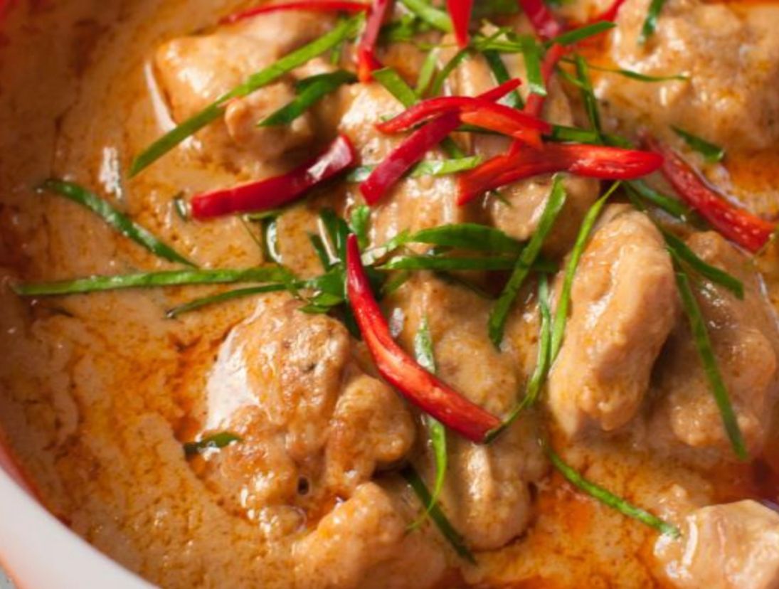 Thai red curry with chicken_0