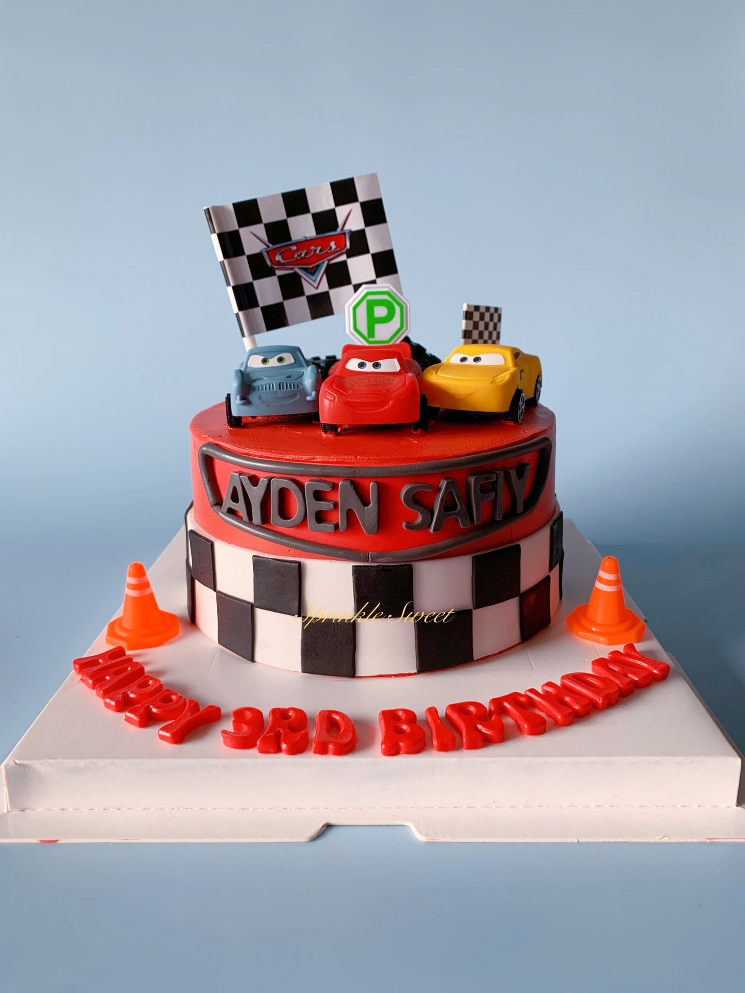 Lightning McQueen buttercream cake _0