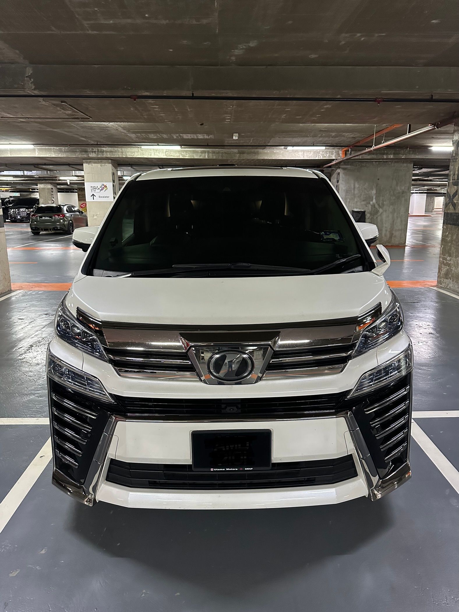 TOYOTA VELLFIRE ZG FACELIFT (PUTIH)_0