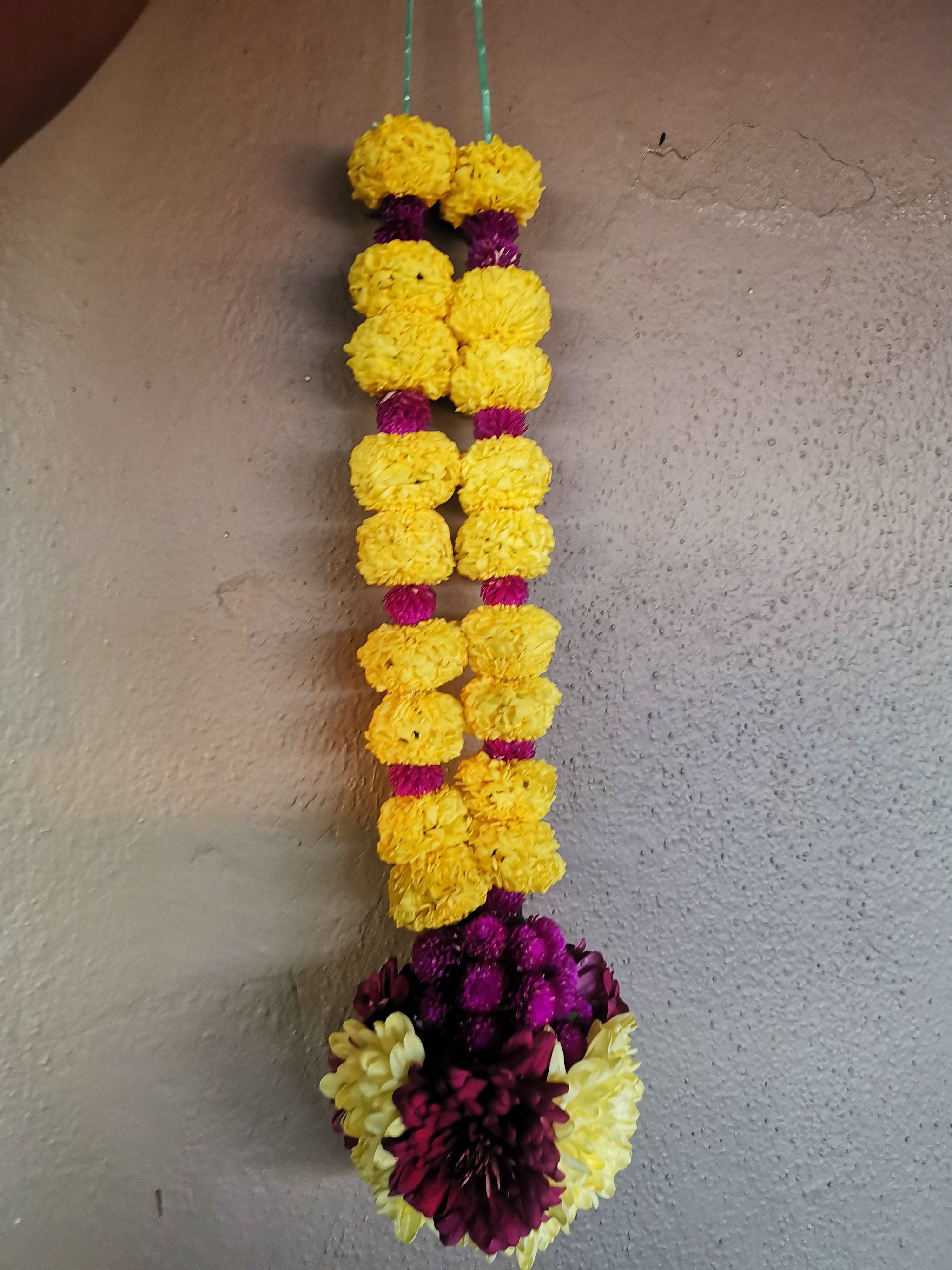 Yellow pom pom garland_4