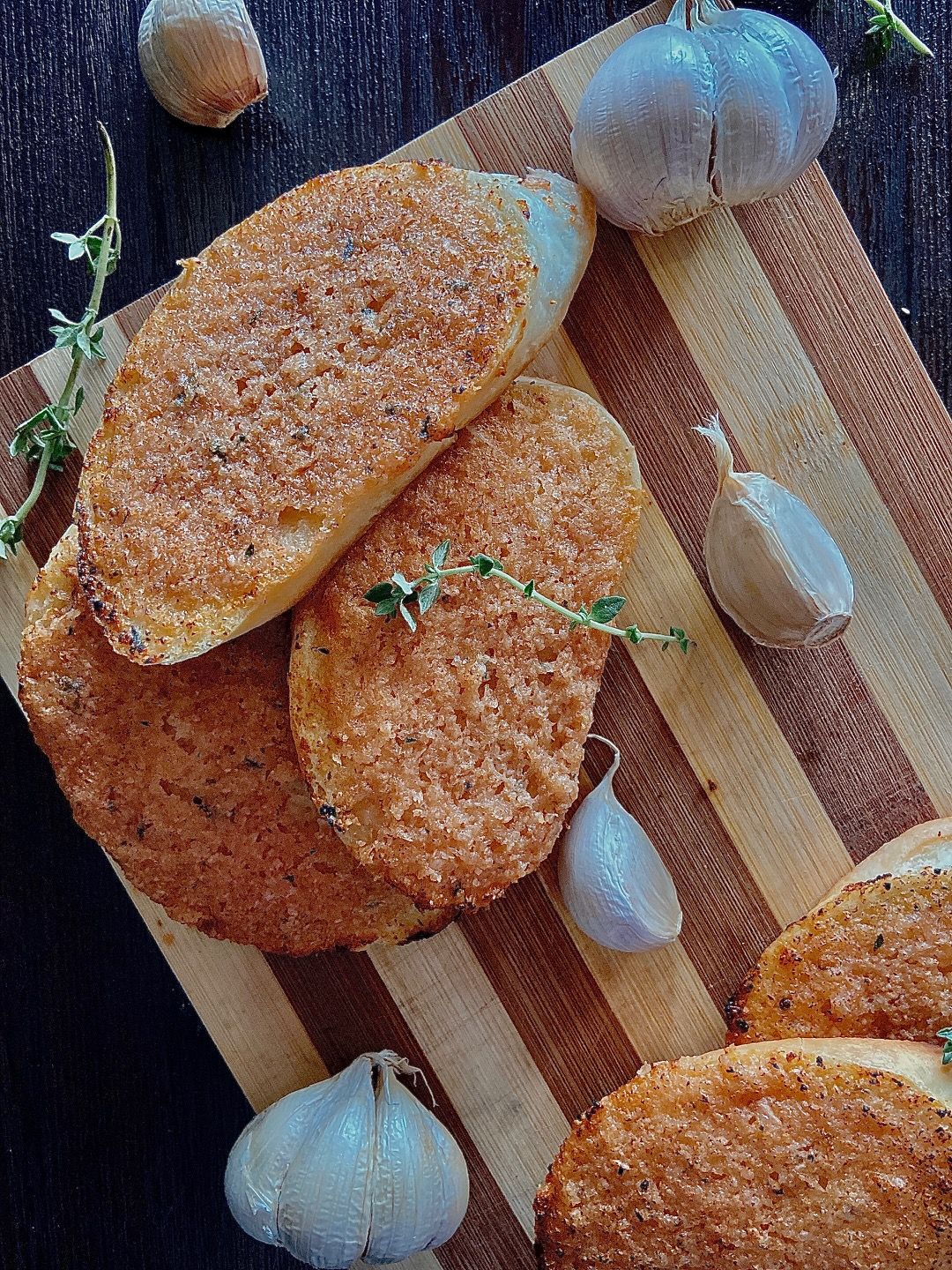 Garlicky Bread_0