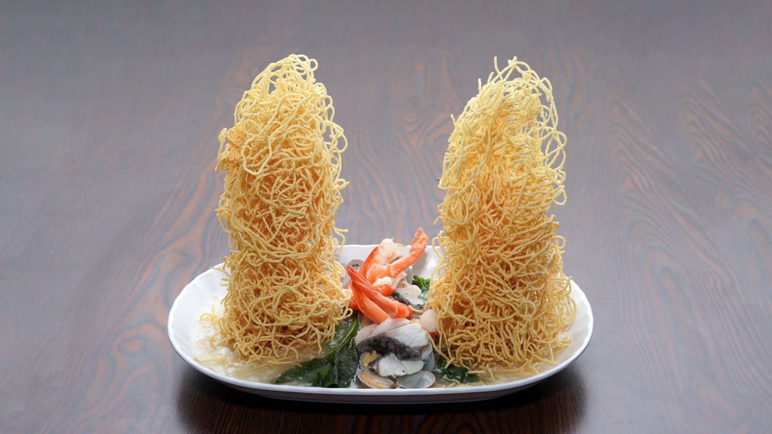 Seafood Crispy Noodles Twin Towers 双峰塔海鲜生面_0