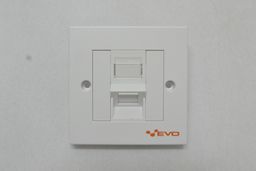 FP-4501 (EVO 1 Gang Angle Faceplate)