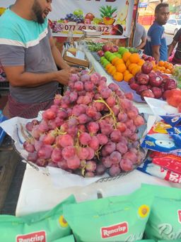 Red Grapes சிவப்பு திராட்சை