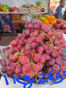 Red Grapes சிவப்பு திராட்சை