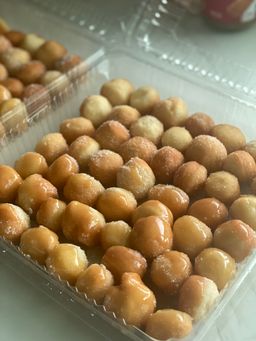 50pcs Mix Caramel & Donut Balls