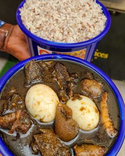 Ofada rice and sauce 