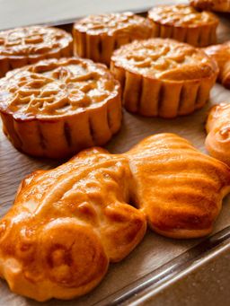 Baked mooncake without filling
