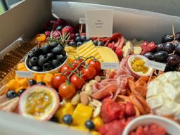 TST GRAZE PLATTER (Basic Cheese)