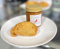 Sambal Chicken Puffs