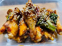 간장닭봉조림 Pan fried chicken wing with soy sauce