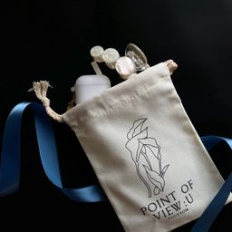 Point of View: U Pouch